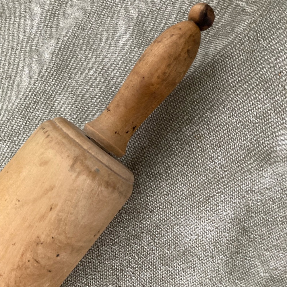 Handmade Wooden Rolling Pin - Vintage, Asymmetrical, 10” Pin Well-Loved - Picture 5 of 5